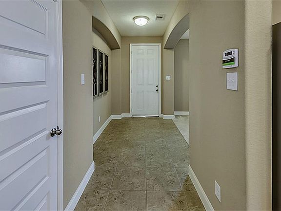 4th image of 18002 Fernwood Bend Dr