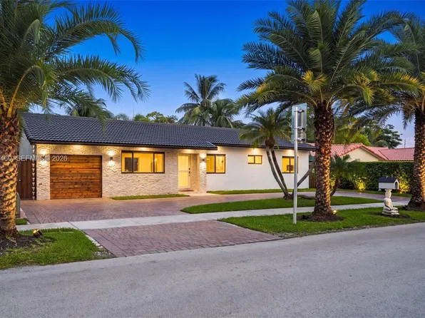 15245 SW 99th Ct, Miami, FL 33157