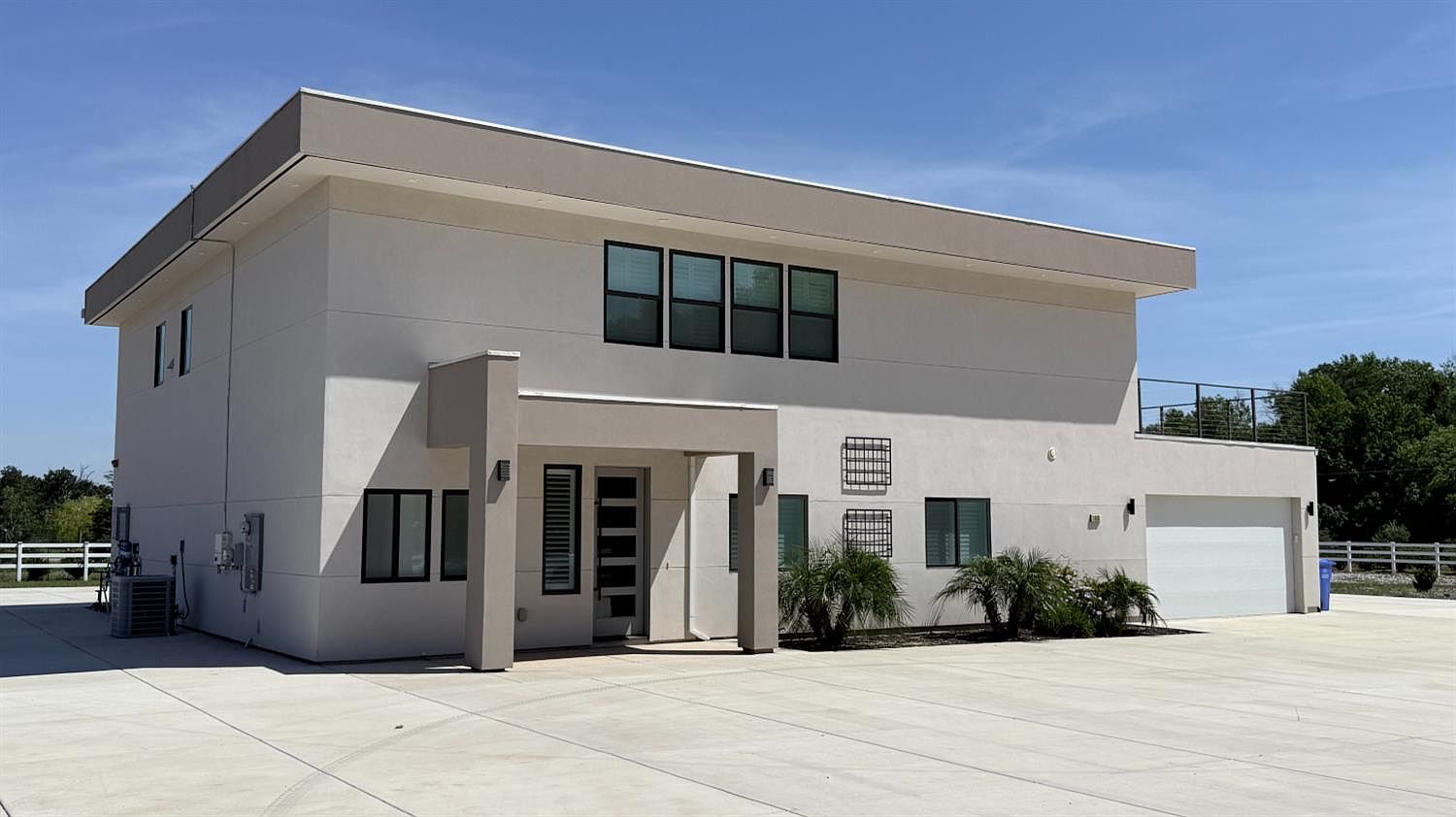 チコ、家で使わないものを出品しています。専用ページ 8600 Cherrington Ln, Elk Grove, CA 95624 | MLS #226061061 | Zillow
