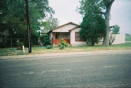 2nd image of 165 W AVE B