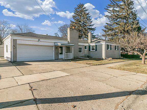 2nd image of 29825 Hathaway St