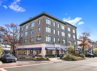 2 Elm St, Greenwich, CT 06830