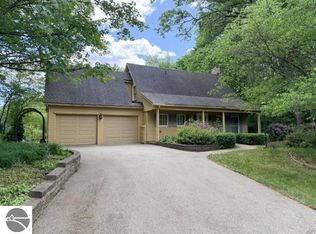 4722 Kingswood Ln, Oscoda, MI 48750