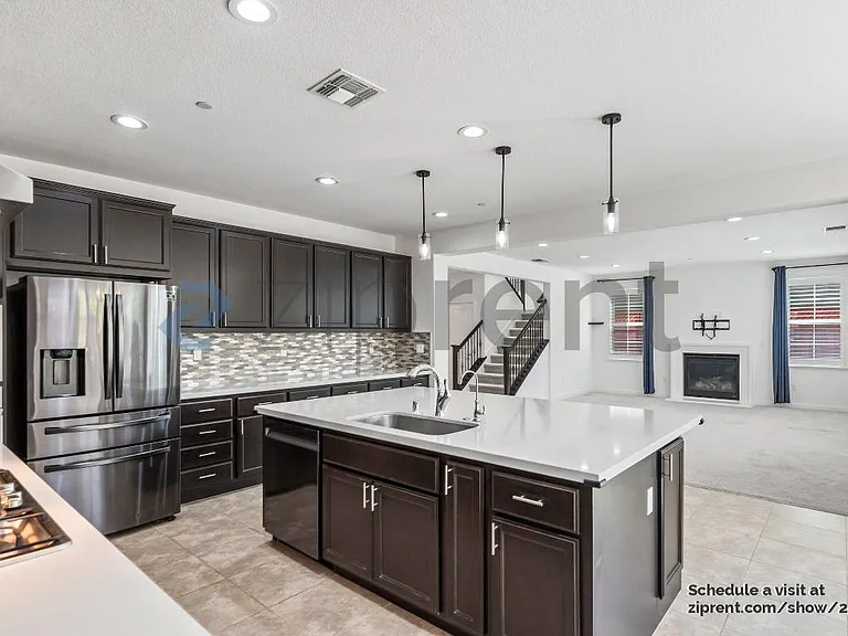 350 E Huntley Ave — Photo 15