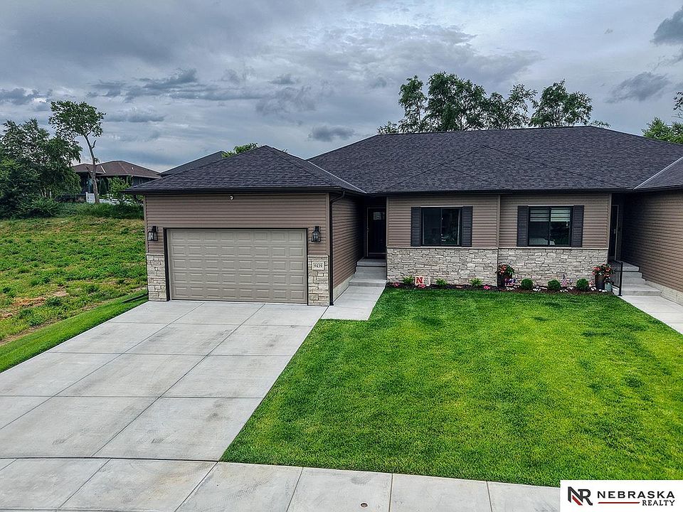 1st image of 9439 Linwood Pl