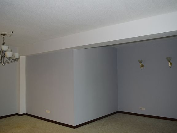3rd image of 2211 S Stewart Ave APT 3D