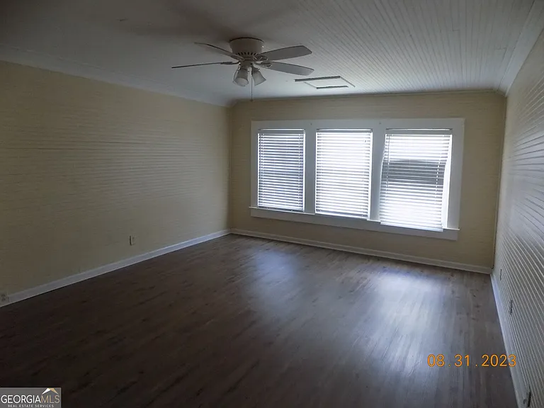 304 Boulevard — Photo 17