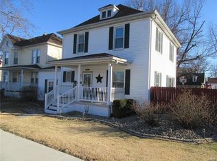 211 E 1st St, O'Fallon, IL 62269