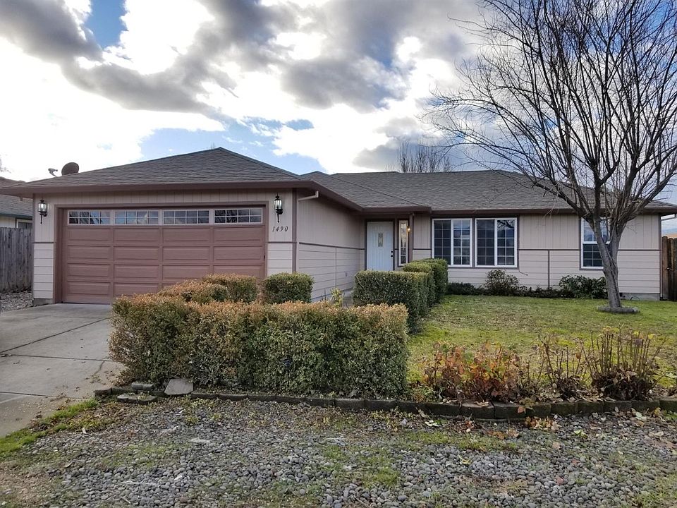 2nd image of 1490 Orchard Home Dr