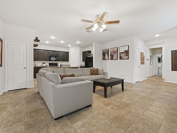 5th image of 585 Concho St