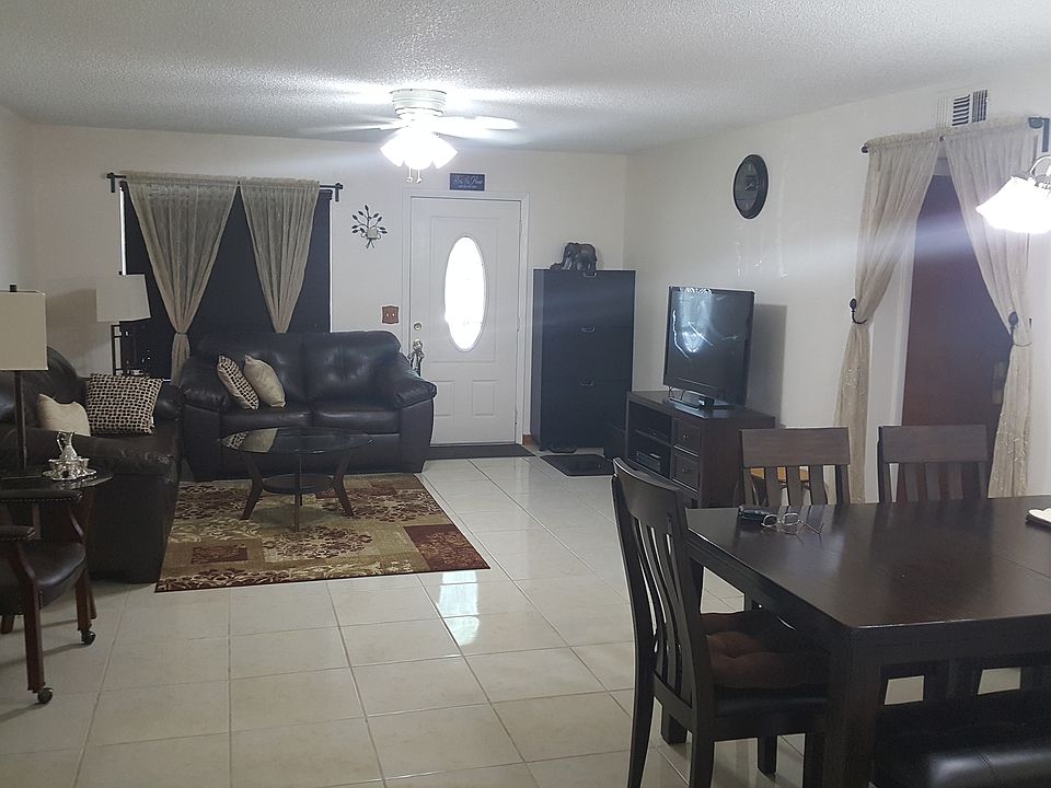 living/dining room
