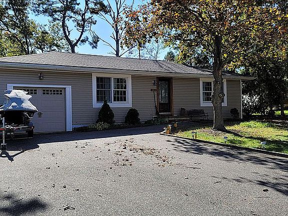 4th image of 1219 Treasure Ave