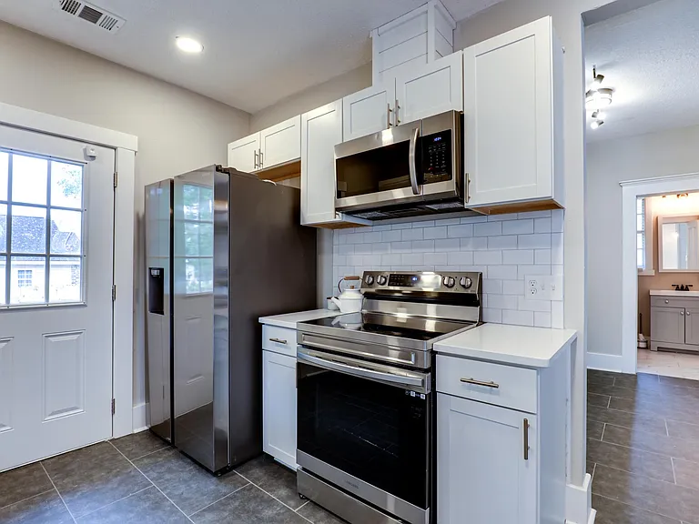 2301 Alaska St — Photo 9
