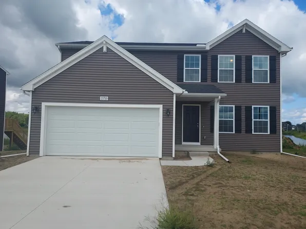 13710 Oasis Ave, Holland, MI 49424