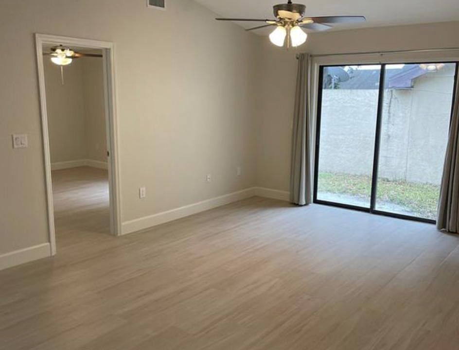 1st image of 138 Scottsdale Loop