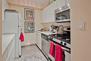 Rented by ROOM Real Estate