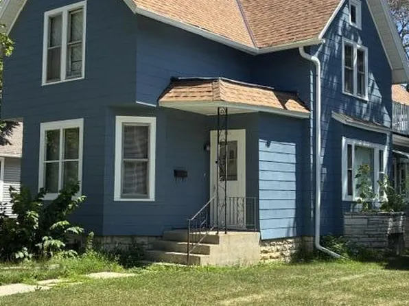 801 Oakland AVENUE, Waukesha, WI 53186