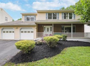 4 Menlo Ter, Edison, NJ 08820