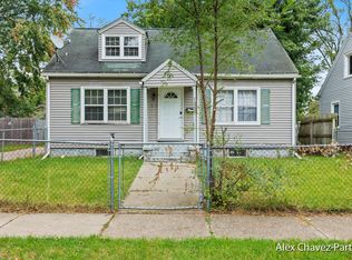 1283 Superior St, Benton Harbor, MI 49022