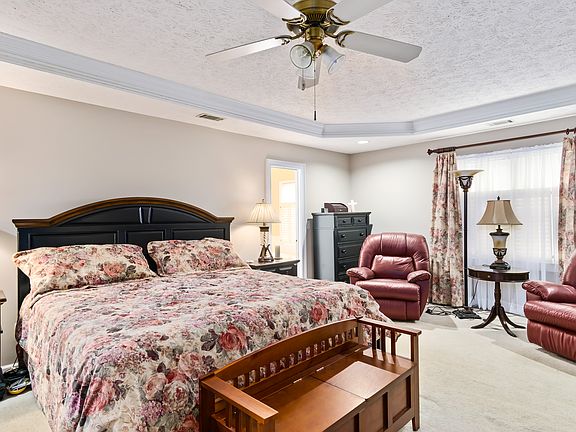 4th image of 4770 Shadybrook Way SE