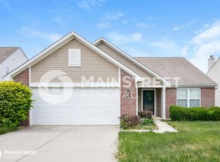 2220 Rossington Ln, Indianapolis, IN 46229