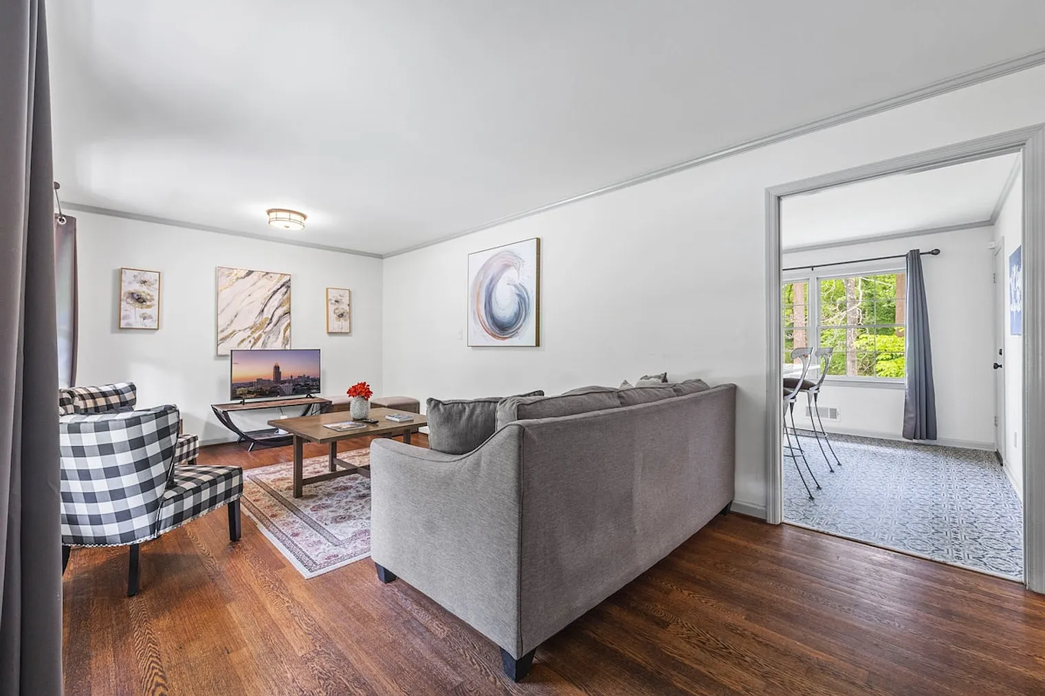3 bed, 1.5 bath, $4,141 — Photo 1