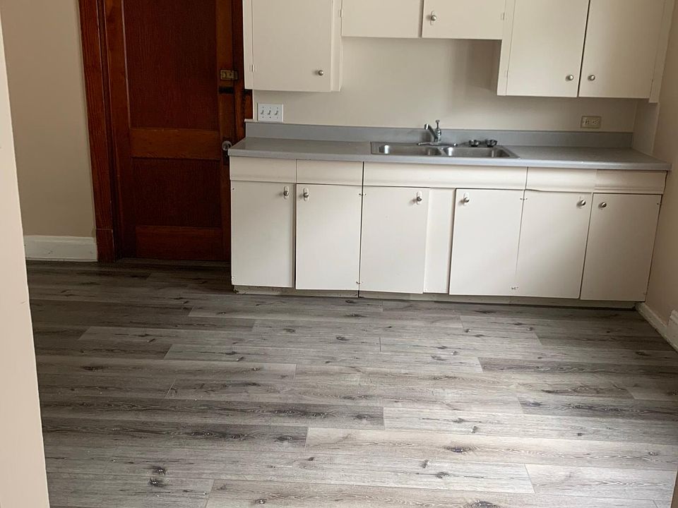 1st image of 4516 Gifford Ave #1