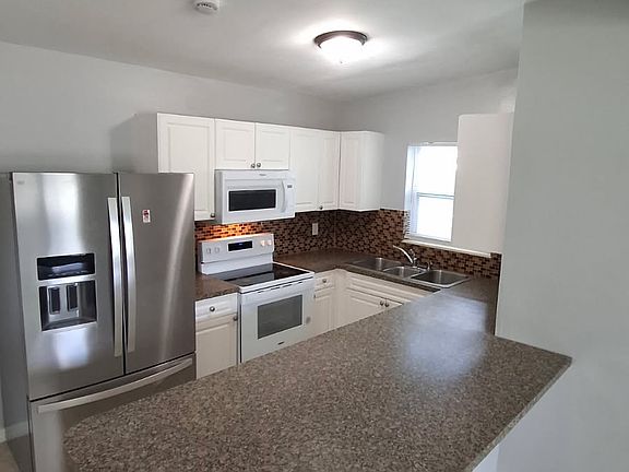 3rd image of 21962 Hernando Ave #1