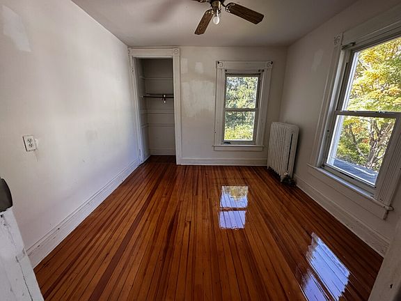 3rd image of 275 N Main St
