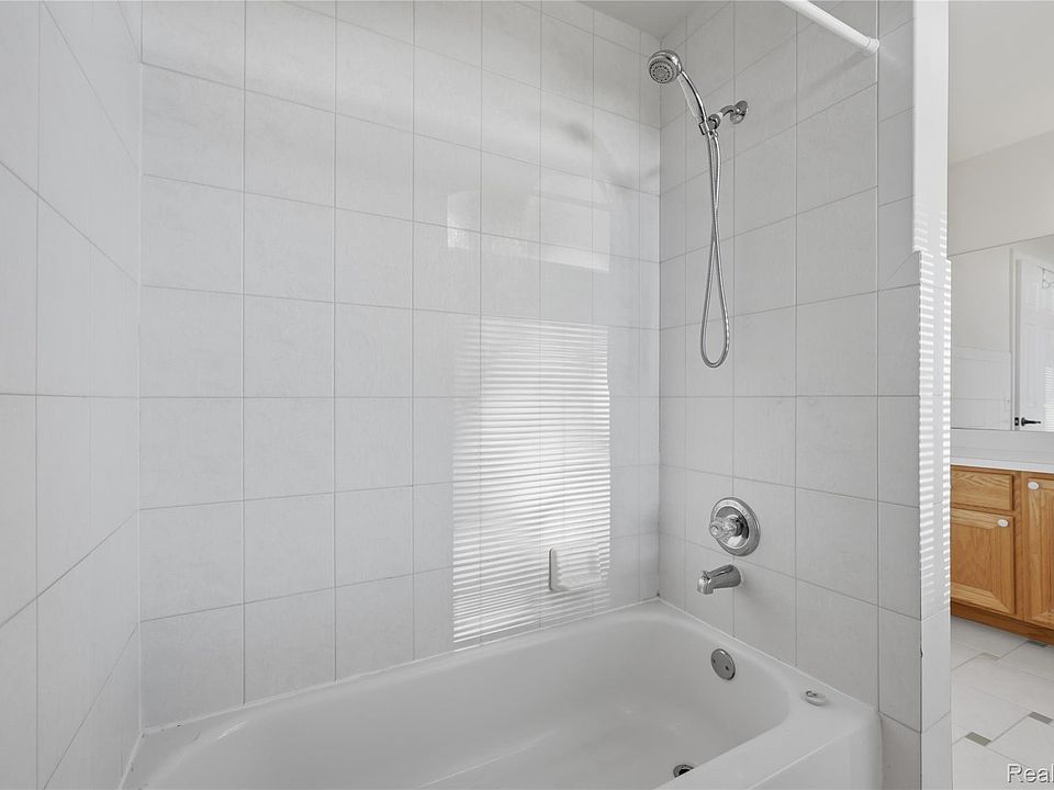 51343 Fantasia Dr, photo 29