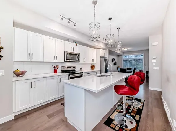 342 W Redstone Blvd NE, Calgary, AB T3N 1K2
