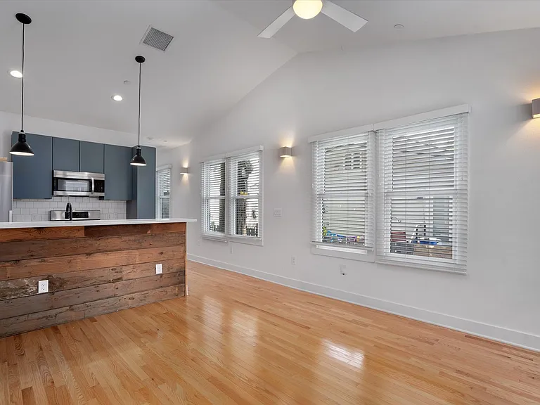4004 Avenue C #A — Photo 13
