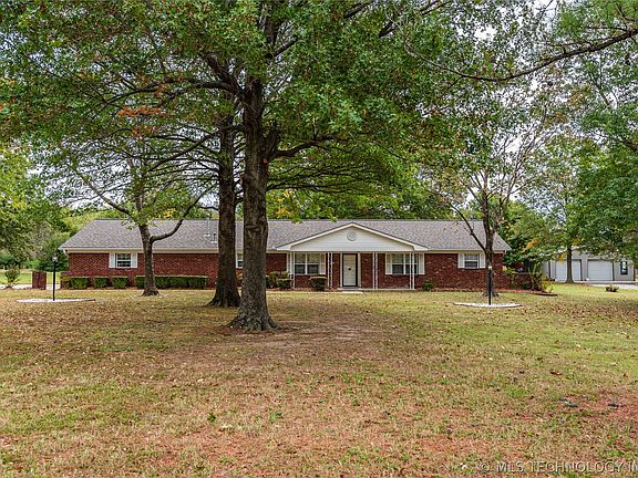 3rd image of 9301 Highland Dr