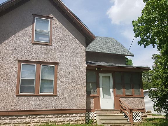 Exterior, front