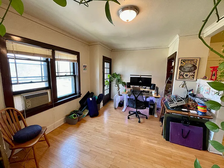 2615 N Cramer St — Photo 6