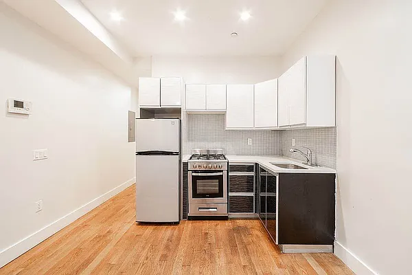 Rented by MADEHOME | media 10