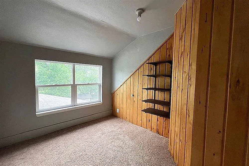 220 Northwest Jackson Avenue - 1 — Photo 2