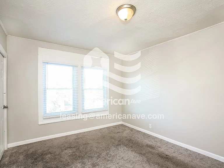 713375_009_wm_-_main_bedroom_13546247.jpg