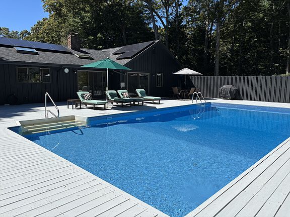 5th image of 4 Spyglass Ln