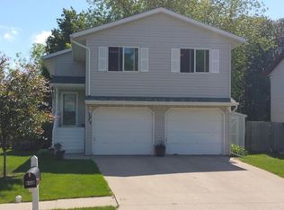 3034 20th St S, Fargo, ND 58103