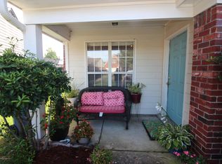 6446 Barretts Bend Dr, Horn Lake, MS 38637