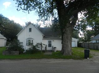 304 N Douglas St, Pleasantville, IA 50225