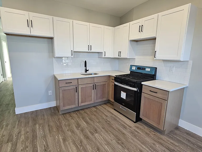 101 Fabyan Pl #1 — Photo 2