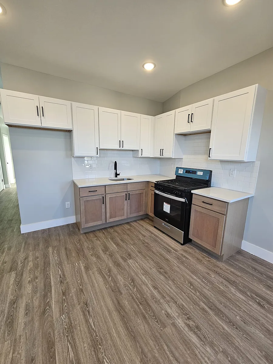 Building Photo - 101 Fabyan Pl #1