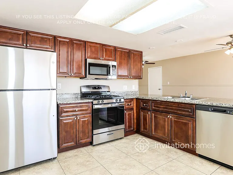 9030 W Turney Ave — Photo 6