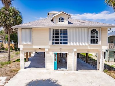 121 Coconut Dr, Fort Myers Beach, FL, 33931