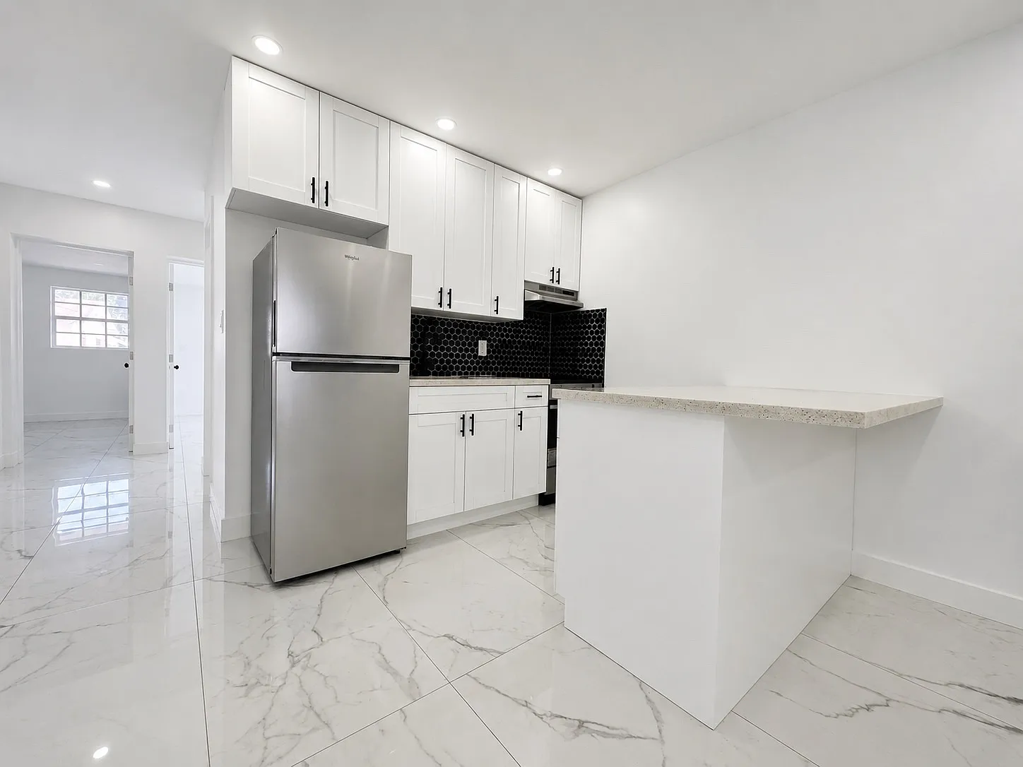 2 bed, $2,195 — Photo 3