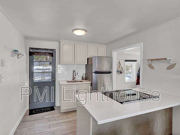 4th image of 117 Upton Dr