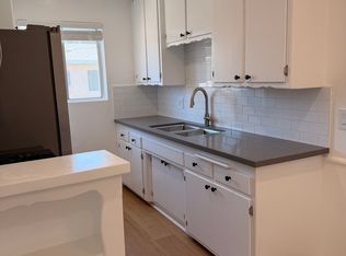 8114 Owensmouth Ave APT 19, Canoga Park, CA 91304