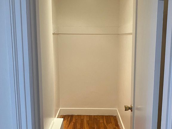5th image of 1270 Grove St #302
